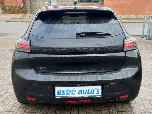 Peugeot 208 1.2 Turbo 100 pk Allure Navigatie* Carplay Camera Lichtmetalen Velgen Stoelverwarming Clima + Cruise Control DAB Extra Getint Glas 5-drs