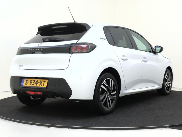 Peugeot 208 1.2 PureTech Style | Carplay | Camera | Navi |