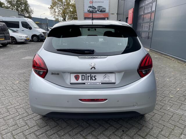 Peugeot 208 82pk Blue Lion (Airco - Navigatie - Apple Carplay - Parkeersensoren - Lichtmetalen velgen)
