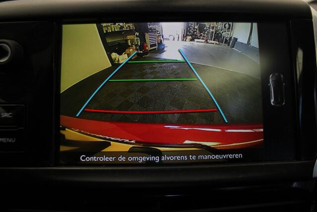 Peugeot 208 1.2 PureTech Blue Lease Executive |Pano|Navi|