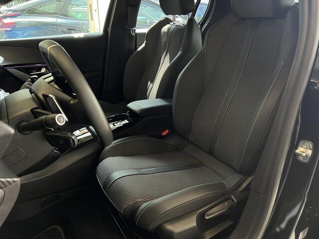 Peugeot 208 1.2 Hybrid 145 e-DCS6 GT | Navigatie | | Climate Control | LED Verlichting | Half Leer | Parkeer senrsoren | 360 Camera | Digitaal Dashboard ( Vestiging - Nieuwegein )