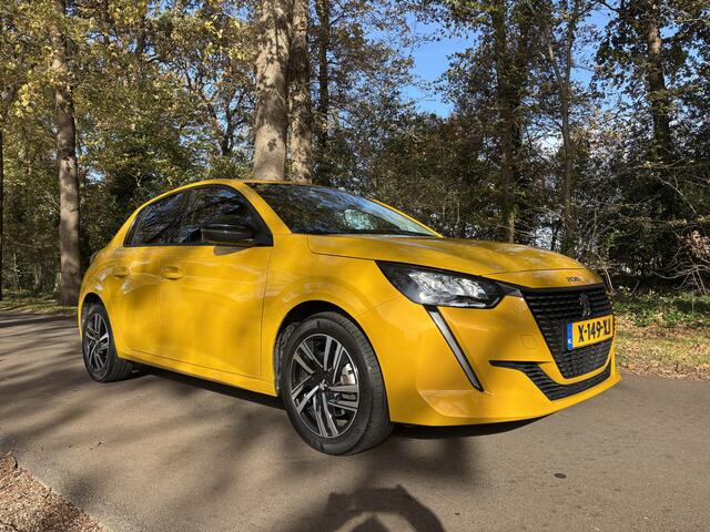 Peugeot 208 1.2 PureTech Allure / Apple Carplay-Android / Camera / Stoelverwarming