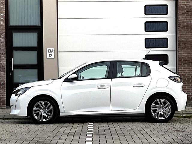 Peugeot 208 1.2 PureTech Blue Lease Active / Airco / Navigatie / Apple Carplay / Achteruitrijdcamera / Park Sensors / 16"LM Velgen / Cruise Control / 1e Eigenaar!