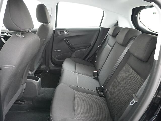 Peugeot 208 1.2I 5drs Navi Airco WiFi-vb Cruise Control Blue Bluetooth Led Usb Mistlampen Isofix Multimedia Volledig Dealer Onderhouden A-label EURO6 Licht+zuinig daarom slechts 30 euro belasting p/m !!