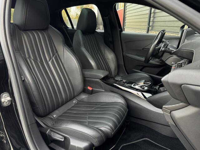 Peugeot 208 1.2 130 pk GT Panoramadak, vol leder elektrisch