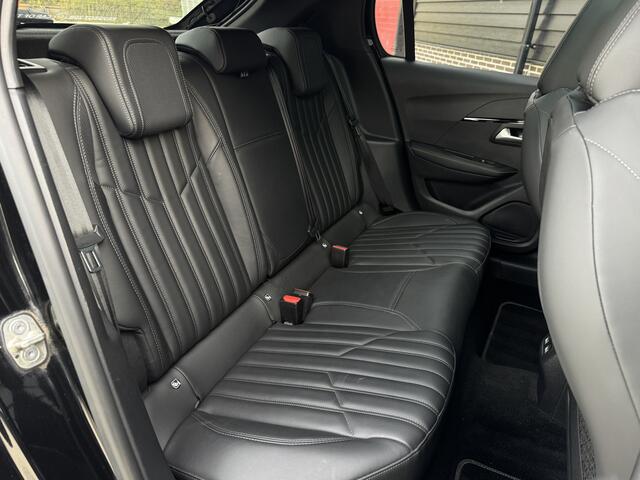 Peugeot 208 1.2 130 pk GT Panoramadak, vol leder elektrisch