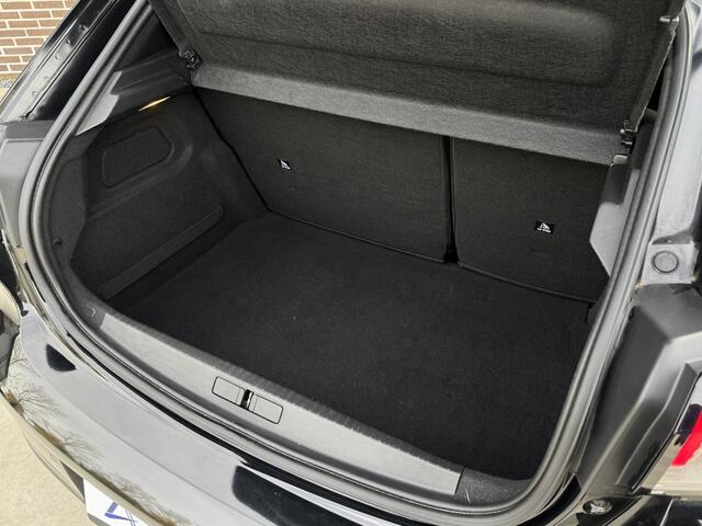 Peugeot 208 1.2 130 pk GT Panoramadak, vol leder elektrisch