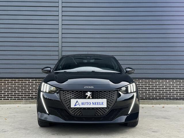 Peugeot 208 1.2 130 pk GT Panoramadak, vol leder elektrisch