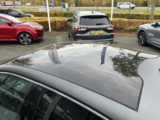 Peugeot 208 1.2 PureTech Première | Matte lak | Afneembare trekhaak | Panoramadak | Camera | Carplay | Navi | etc. etc.