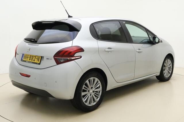 Peugeot 208 1.2 PureTech Blue Lion 5 Deurs | 81pk | Airco | Navigatie | Cruise Control | Parkeersensoren Achter | Donkere ramen achter | DAB