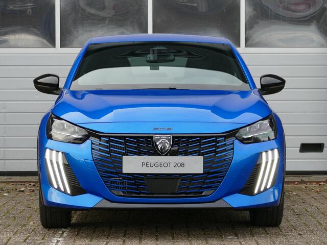 Peugeot 208 1.2 Hybrid 145 e-DCS6 GT | NIEUW | Uit voorraad leverbaar! | 360° Camera | Adaptive Cruise Control | Drive Assist | Full LED | Keyless Entry & Start | Navigatie | Apple Carplay/Android Auto