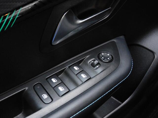 Peugeot 208 1.2 PureTech Allure Pack 1e EIGENAAR! 360° CAM! CARPLAY/ANDROID! CRUISE! NAVI! STOELVERWARMING!