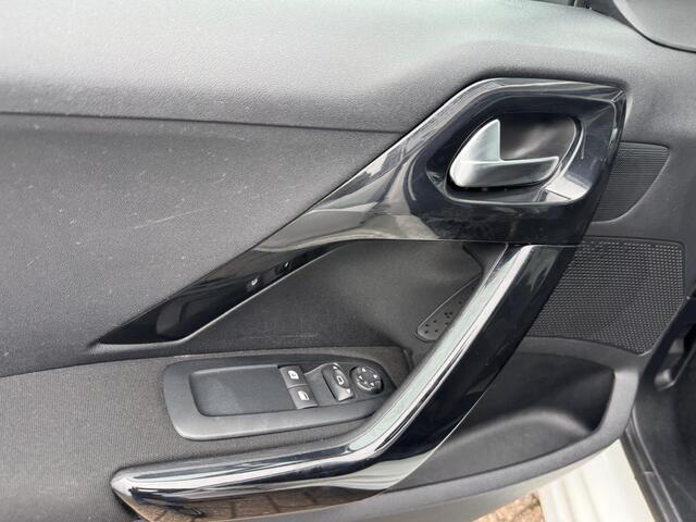 Peugeot 208 1.0 PureTech Access
