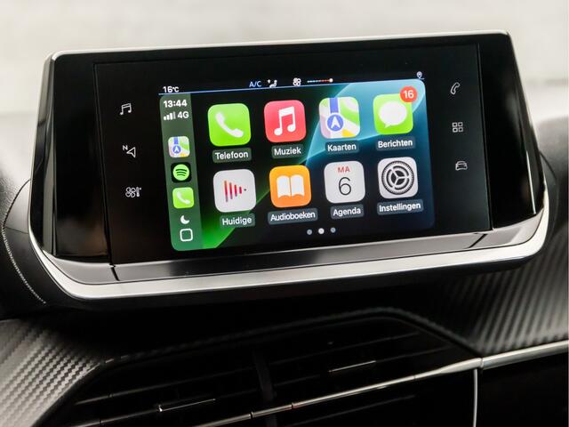 Peugeot 208 1.2 PureTech Deluxe (APPLE CARPLAY, GROOT NAVI, GETINT GLAS, LANE ASSIST, SPORTSTOELEN, START/STOP, NIEUWE APK, NIEUWSTAAT)