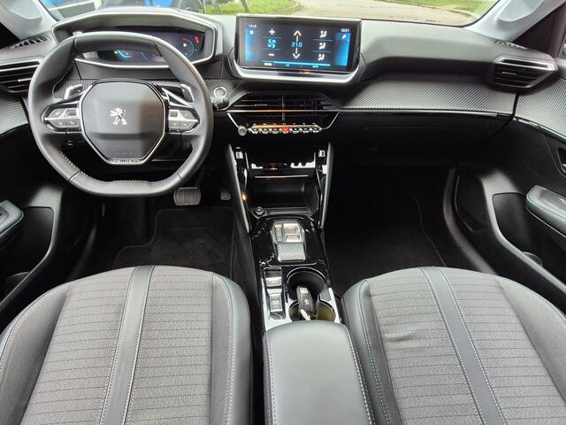 Peugeot 208 1.2 PureTech Allure Pack | Automaat | Navigatie | Keyless Entry en Start | Parelmoer Wit !!