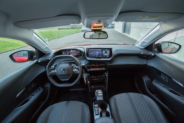 Peugeot 208 1.2 Hybrid 110 e-DCS6 Allure