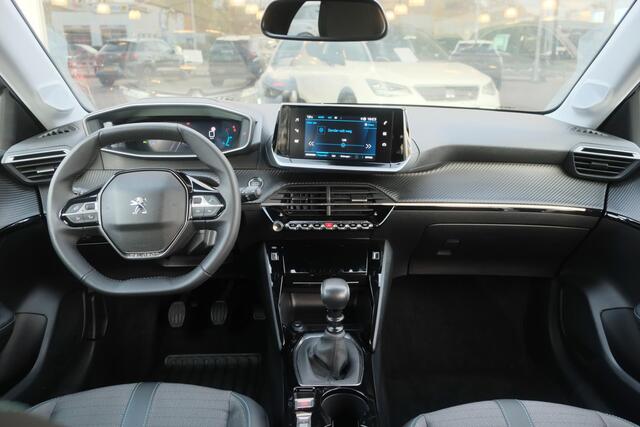 Peugeot 208 1.2 PureTech 100pk Allure Pack | App Connect | Climate | Adaptive Cruise | Keyless | Camera | PDC