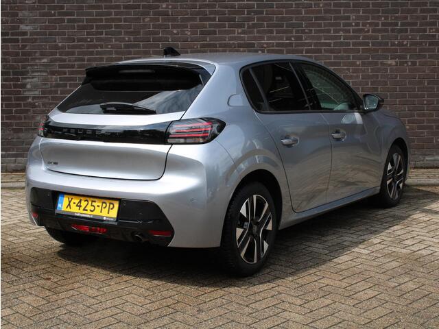 Peugeot 208 Allure 100PK | AppleCarplay/Android Auto | Parkeersensoren | FULL LED | Climate Control | Cruise Control | 16" LMV | Isofix | Privacy Glass | All Season Banden |