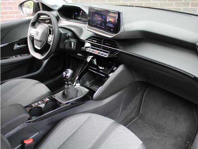 Peugeot 208 Allure 100PK | AppleCarplay/Android Auto | Parkeersensoren | FULL LED | Climate Control | Cruise Control | 16" LMV | Isofix | Privacy Glass | All Season Banden |