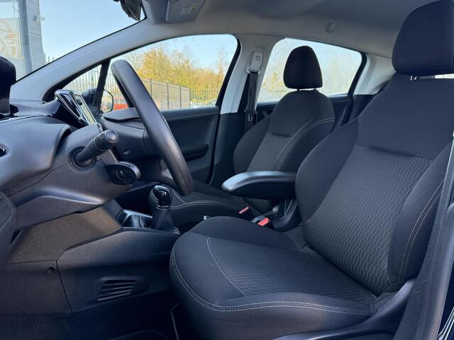 Peugeot 208 1.2 PureTech Blue Lion Navi,Airco,Cruise,PDC,Apple Carplay,N.A.P,5 Deurs,APK tot 05-2026