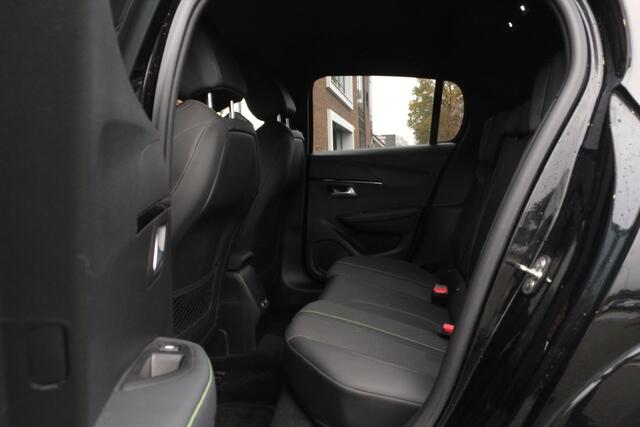 Peugeot 208 1.2 PureTech GT-Line ACC, Navigatie, Achteruitrijcamera