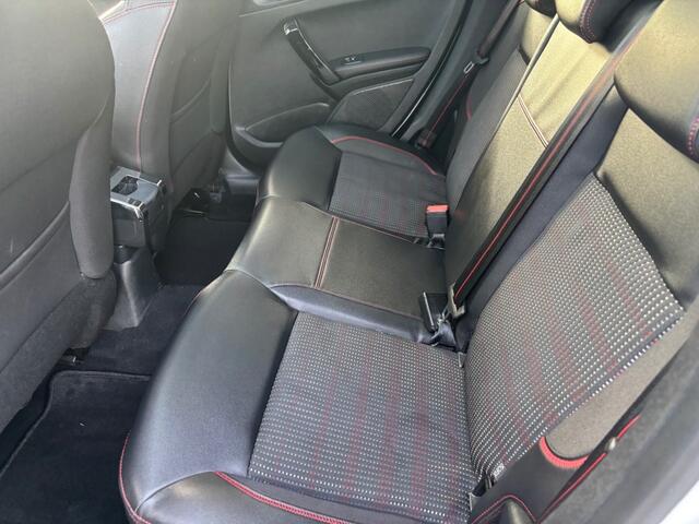 Peugeot 208 1.2 GT LINE 110 PK PANO NAVI AIRCO/ECC LEDER