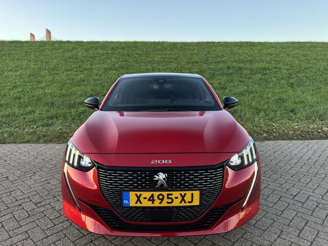 Peugeot 208 1.2 PureTech GT Pack Massagestoel | Stoelverwarming |Pano | Camera | Apple Carplay