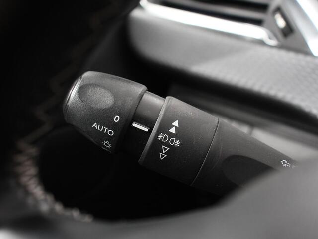 Peugeot 208 1.2 PureTech 110pk Automaat Allure | Cruise control | Parkeersensoren achter | LED | Navigatie | Climate Control | Extra Getint glas | Lichtmetalen Velgen