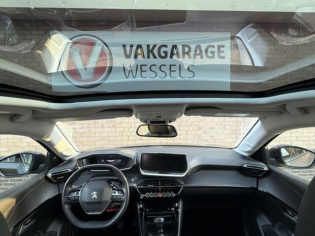 Peugeot 208 1.2 PureTech Allure | Panoramadak | 3D Cockpit |