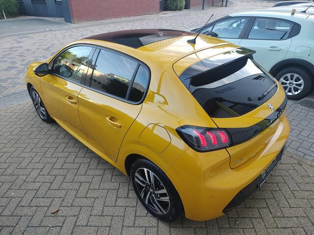 Peugeot 208 1.2 PureTech Allure 100PK Panoramadak Led Navi-Carplay Cruise-Adaptiv 360-Camera