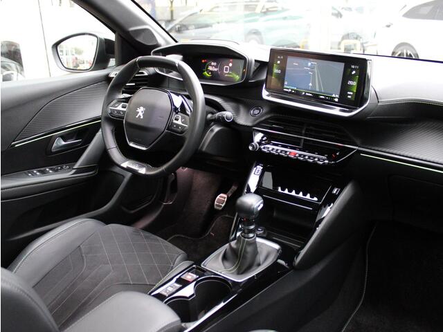 Peugeot 208 1.2 PureTech GT Pack | Camera / Navi / Stoelverw. / Adapt. Cruise / Pano