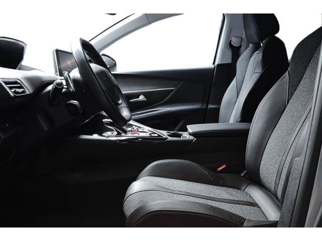 Peugeot 3008 1.2 PureTech Allure Keyless l Camera l Blindspot l Navi