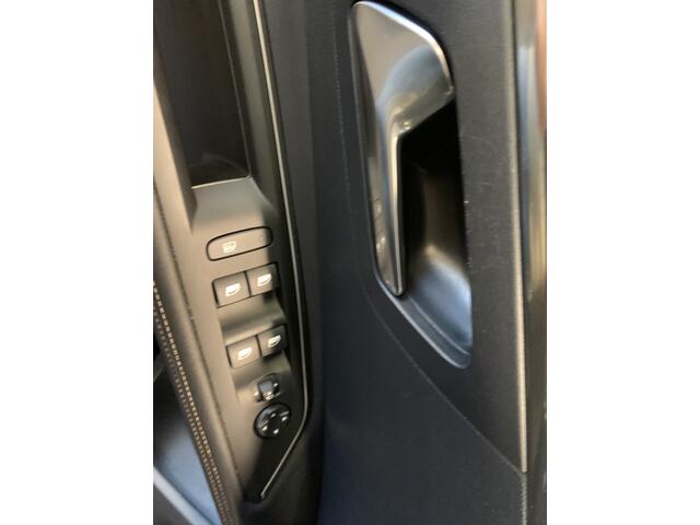 Peugeot 3008 1.2 PureTech GT 130 PK EAT8 BLACK PACK NAVIGATIE-NIGHT VISION-PACK CITY-AUTOMATISCHE ACHTERKLEP