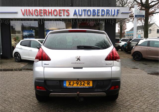 Peugeot 3008 130 Pk Benzine * Hele Luxe Allure * TOPONDERHOUDEN !!! * Panoramadak * Trekhaak * Zwart Lederen Bekleding * Stoelverwarming * Navigatie * Achteruitrij Camera * Head Up Display *