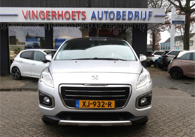 Peugeot 3008 130 Pk Benzine * Hele Luxe Allure * TOPONDERHOUDEN !!! * Panoramadak * Trekhaak * Zwart Lederen Bekleding * Stoelverwarming * Navigatie * Achteruitrij Camera * Head Up Display *
