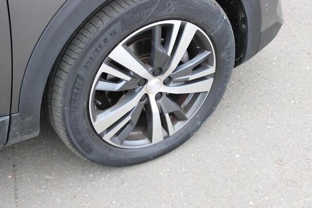 Peugeot 3008 1.2 PureTech Allure Pack