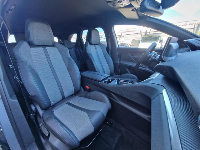 Peugeot 3008 1.6 HYbrid 225 Allure Pack Business | Achteruitrijcamera | Parkeersensoren V+A | Cruise & Climate control | Navigatie