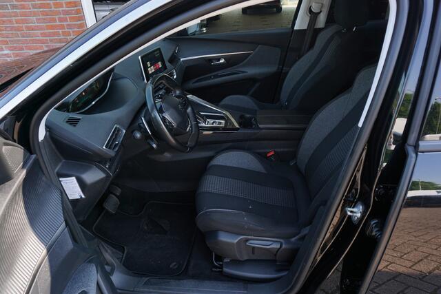 Peugeot 3008 1.2 PureTech Aut. Blue Lease Executive Trekhaak | Camera | Apple Carplay