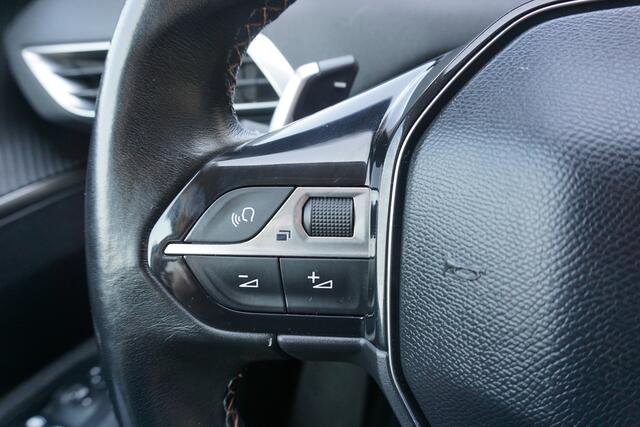 Peugeot 3008 1.2 PureTech Aut. Blue Lease Executive Trekhaak | Camera | Apple Carplay