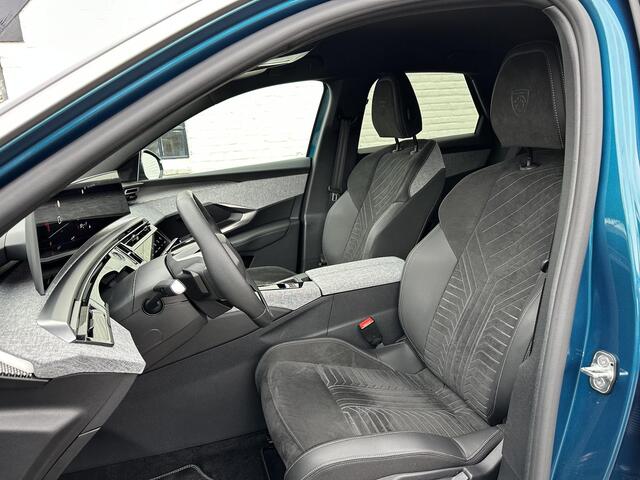 Peugeot 3008 1.2 Hybrid 145 PK GT | Bouwjaar 2025 | Alcantara Stoelen | Panorama Navigatie | 360 Vision Camera | Dode Hoek Signalering | Elektrische Kofferklep | Keyless Entry | Full LED Verlichting | Stoelverwarming | 19" Lichtmetalen Velgen |