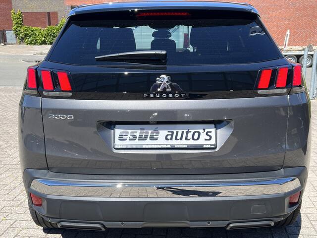 Peugeot 3008 1.2 130 pk Automaat Allure Pack Navigatie Camera Carplay ACC DAB Stoelverwarming Keyless Led 18 Inch Velgen Zwart Dak Parkeersensoren Getint Glas