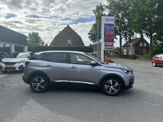 Peugeot 3008 1.6 HYbrid 225 Allure