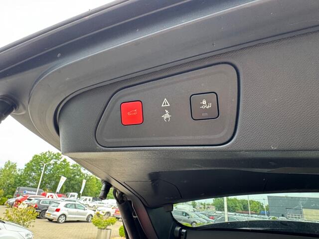 Peugeot 3008 1.2 Pure 130 pk Tech Premiere - Navi - camera - el achterklep