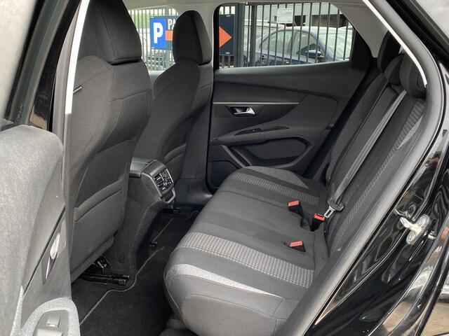 Peugeot 3008 1.2 PureTech 131 PK Blue Lease Executive, 6-BAK, AIRCO(CLIMA), CRUISE CONTROL, ACHTERUITRIJCAMERA, PARKEERSENSOREN V+A, GROOT NAVIGATIE, BLUETOOTH-RADIO-USB-AUX, 4X ELEK-RAMEN, ISOFIX, AIRBAGS, CENT-VERGRENDELING, LM-VELGEN, LED VERLICHTING, APK 23-05-27