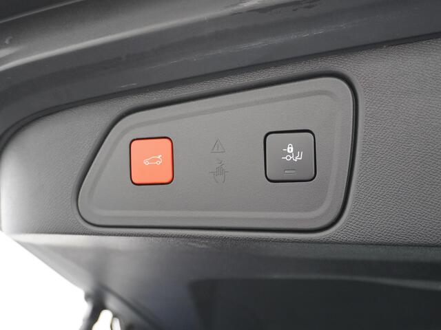 Peugeot 3008 1.6 PureTech GT Camera | NAP | Panorama dak |