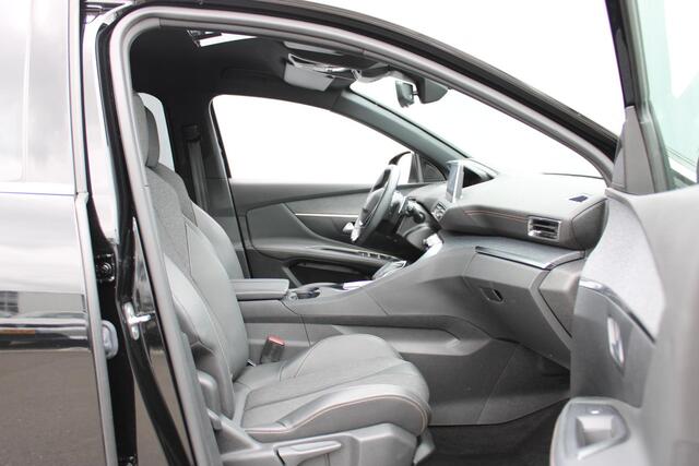 Peugeot 3008 1.6 HYbrid 225 GT Navigatie / Camera