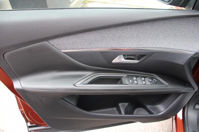 Peugeot 3008 1.2 PureTech Allure