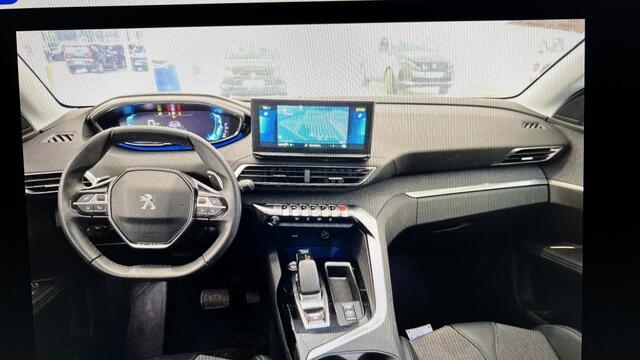 Peugeot 3008 1.6 HYbrid Allure