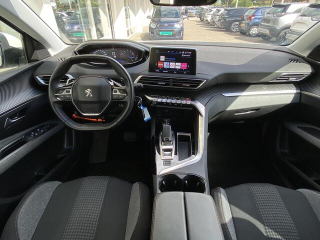 Peugeot 3008 1.2T Automaat Blue Lease Executive | Adaptieve Cruise Control | Achteruitrijcamera | Navigatie | Apple Carplay | Climate Control | PDC voor & achter