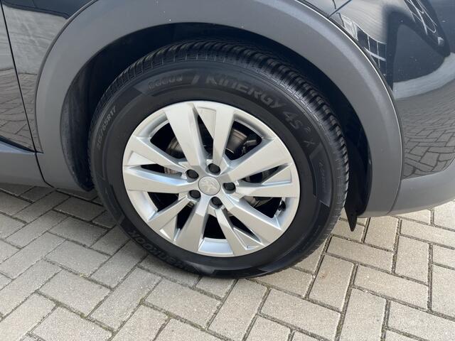 Peugeot 3008 1.2 PureTech BL Exec